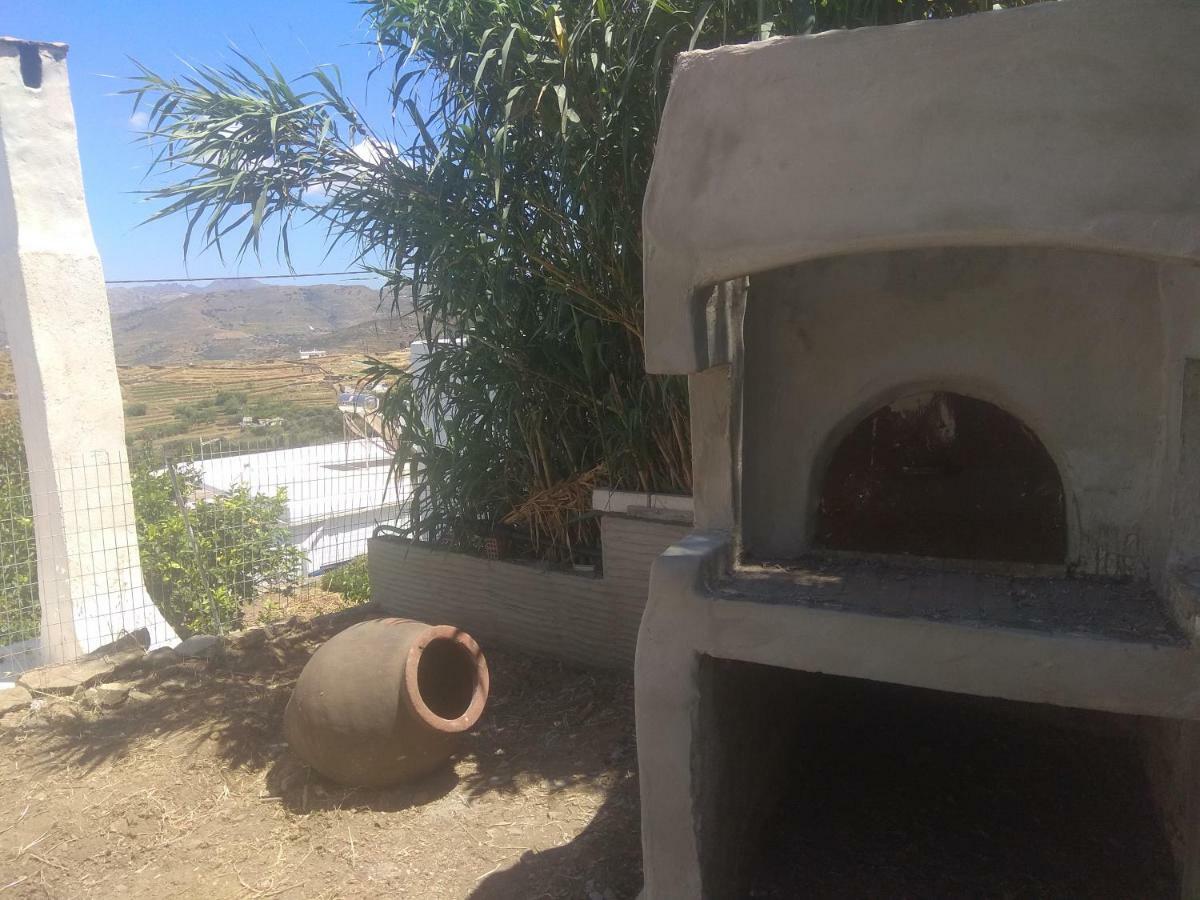 70M2 Neoclassic Villa, Excellent Location Great View Last House Of Village Kalloni  객실 사진